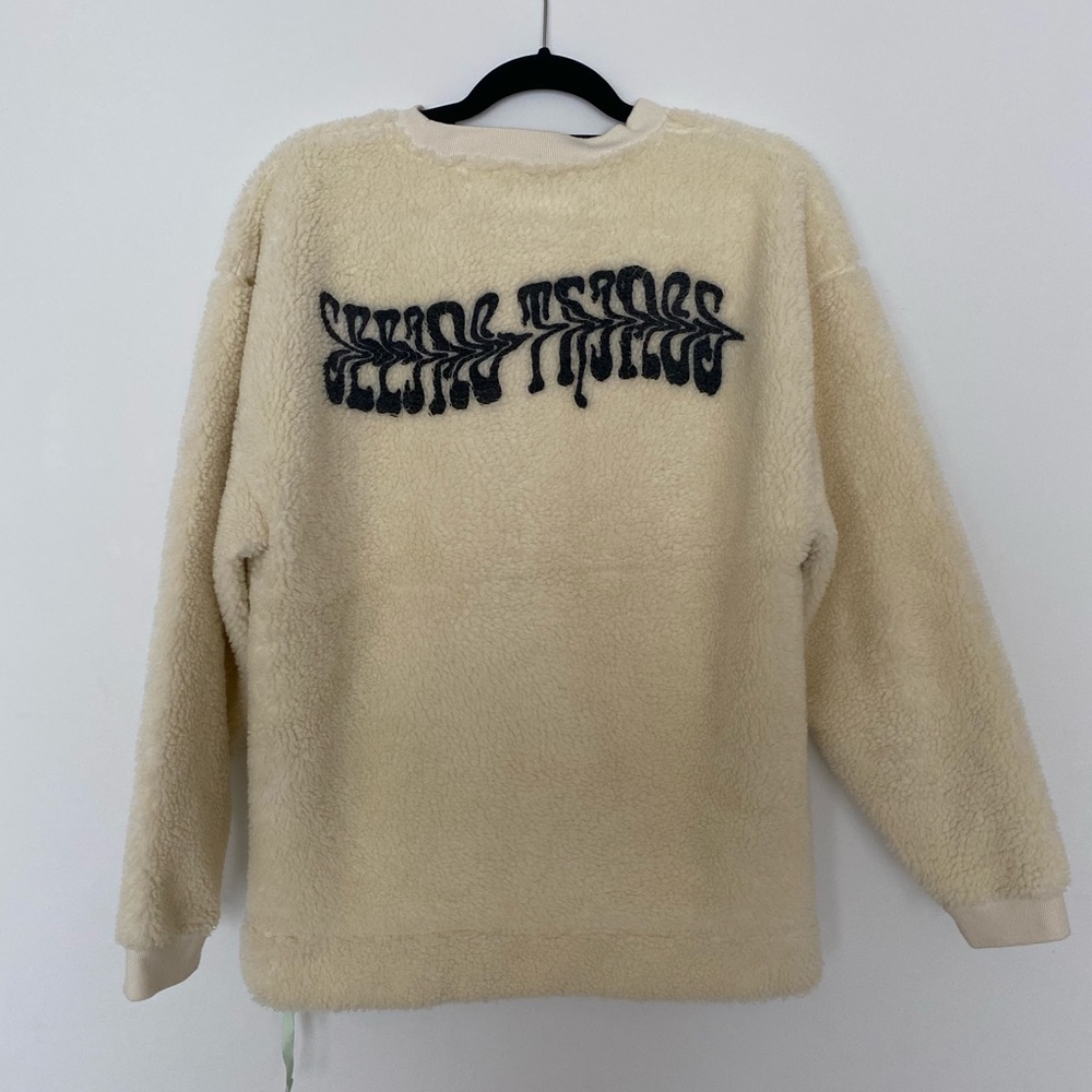 NEW Off-White Long Sleeve Crewneck